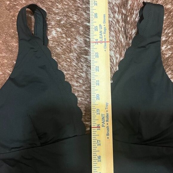 Sea Level Black Scalloped Plunge One Piece Swimsuit Adjustable Straps 8 - Picture 12 of 13